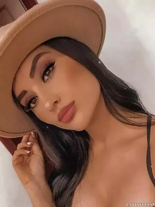 Valeria Profile image 3