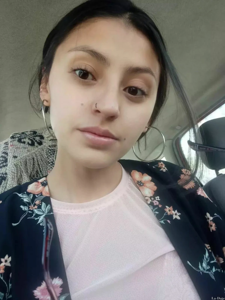 Daniela Profile image 2